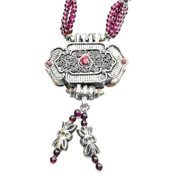28" Vintage Tibetan Garnet Prayer Box Necklace—Gilt Gau with Multi-Strand Beads - Picture 12 of 14